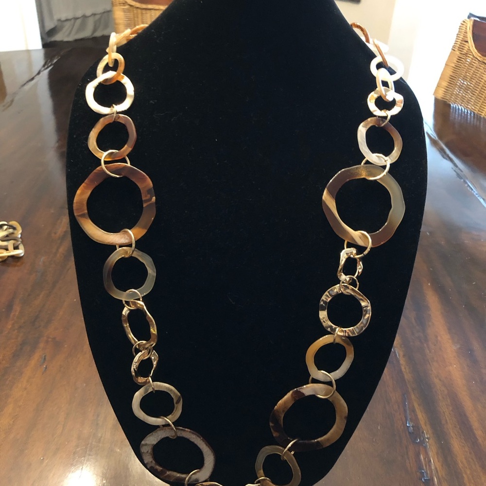 Tortoise and gold chain fashion necklace